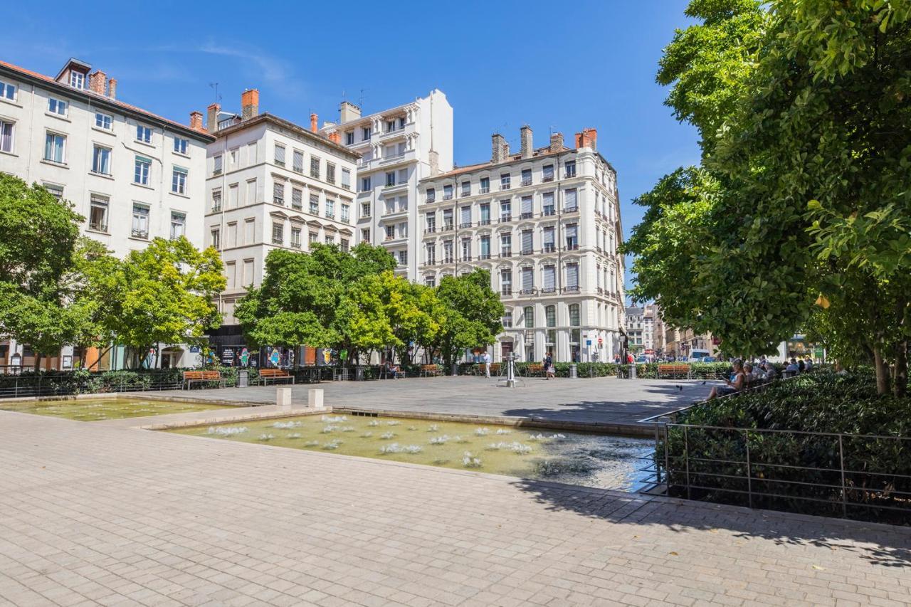 Hotel Des Artistes Lyon Exterior photo